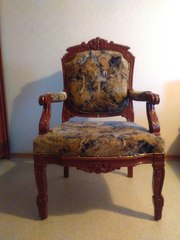 Кресла старинные 19 век продаю
